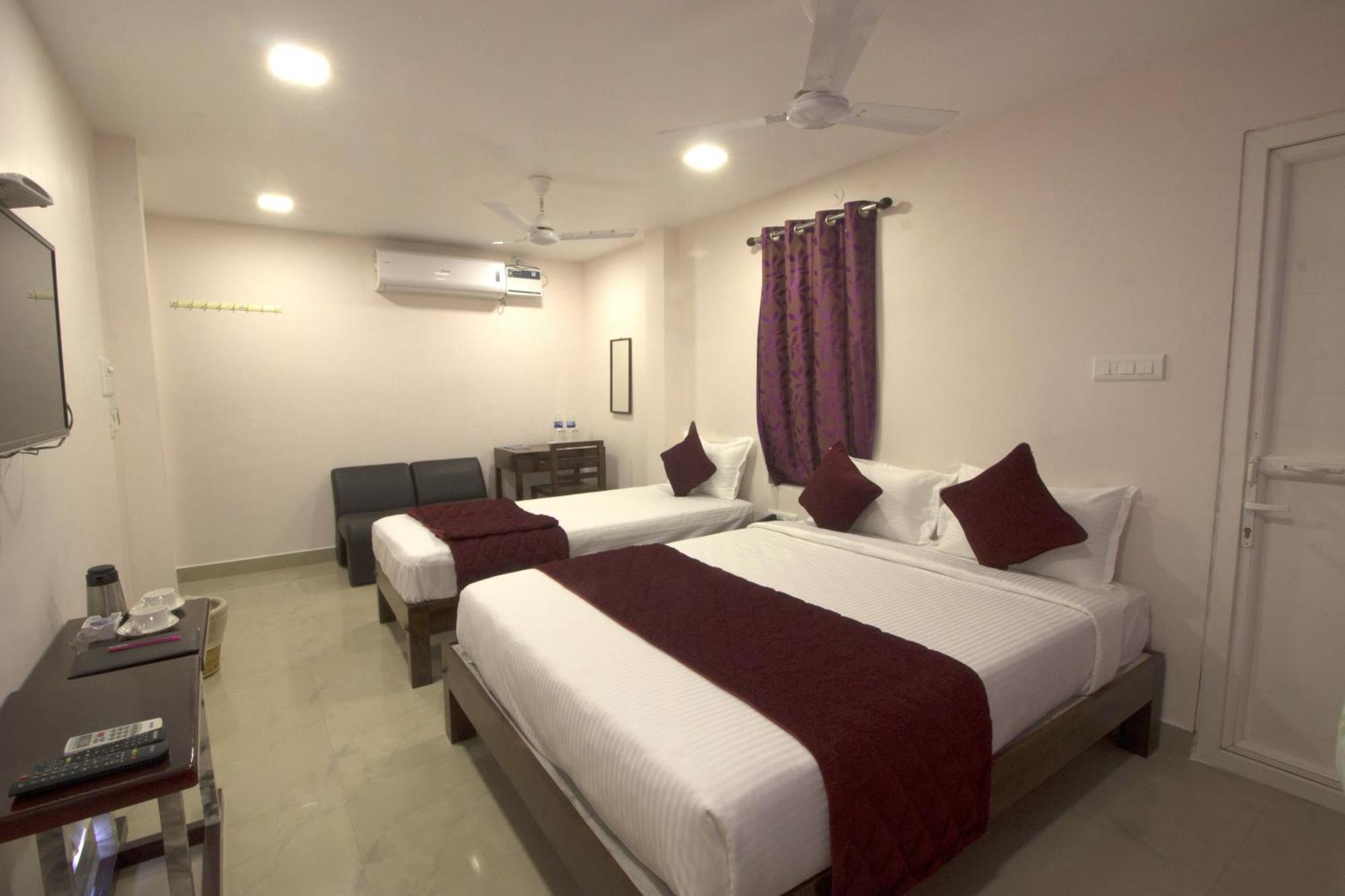 Serenity Sands Beach Resort Pondicherry Exterior photo